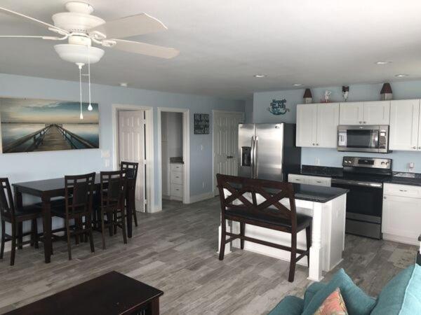 Beachgate Condosuites And Oceanfront Resort Port Aransas Room photo