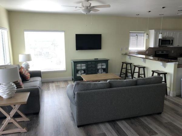 Beachgate Condosuites And Oceanfront Resort Port Aransas Room photo
