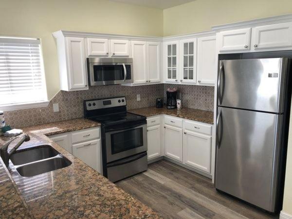 Beachgate Condosuites And Oceanfront Resort Port Aransas Room photo